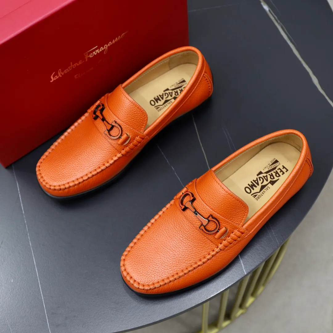 Men's shoes: 260🙅‍♂️🙅‍♂️🙅‍♂️Niuli Brand: Ferragamo Standard code: Men's code 38/44 (45 customized) Grade: Same as the official website Material: Original imported cowhide leather lining Original wear-resistant lightweight outsole Style category: Men's casual slip-on shoes Distinguished luxury brand elements top luxury Color: Actual picture color